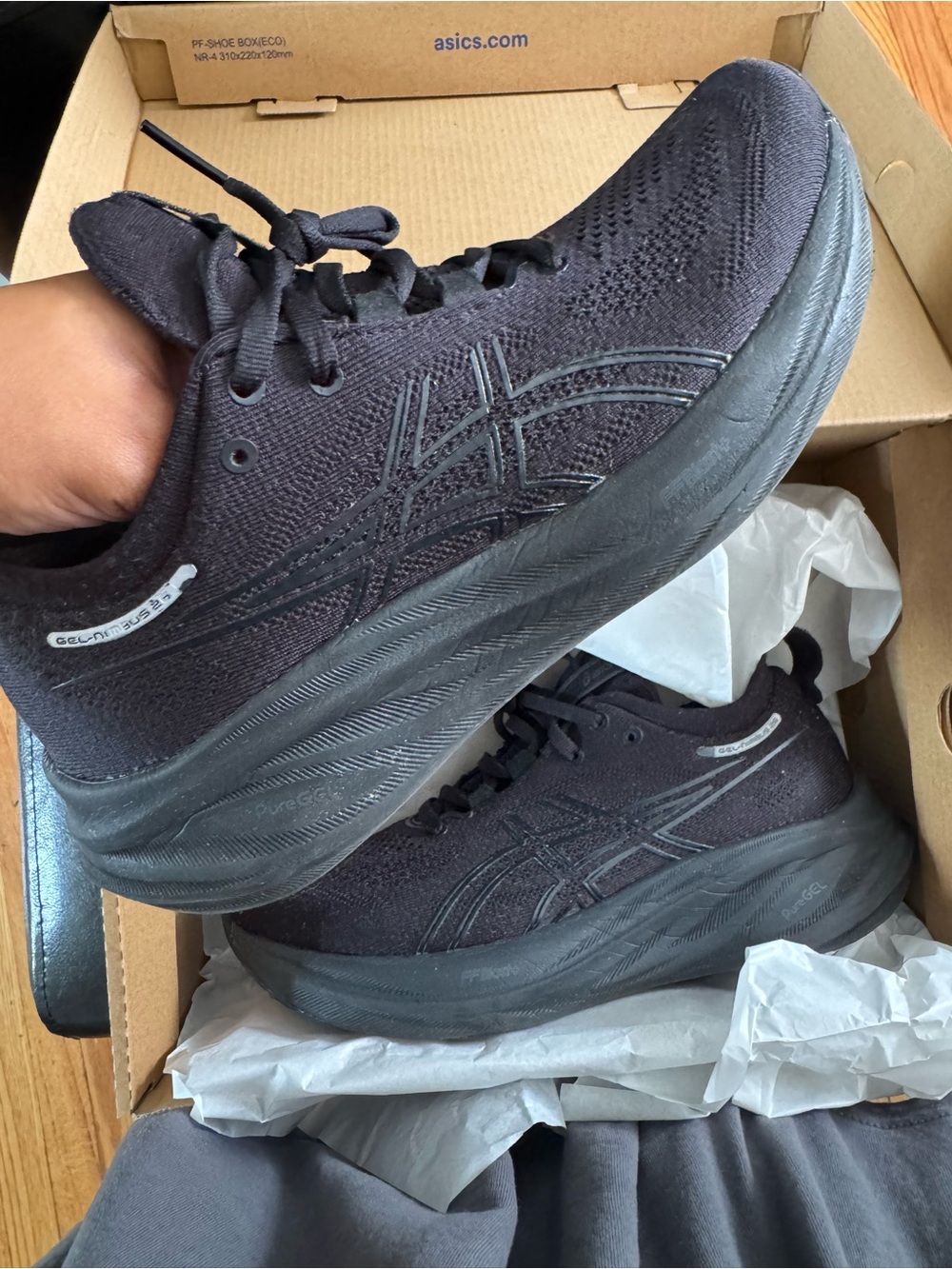 ASICS Women’s Gel Nimbus 26 Black Running Shoes size US 8 Lightweight Trainer